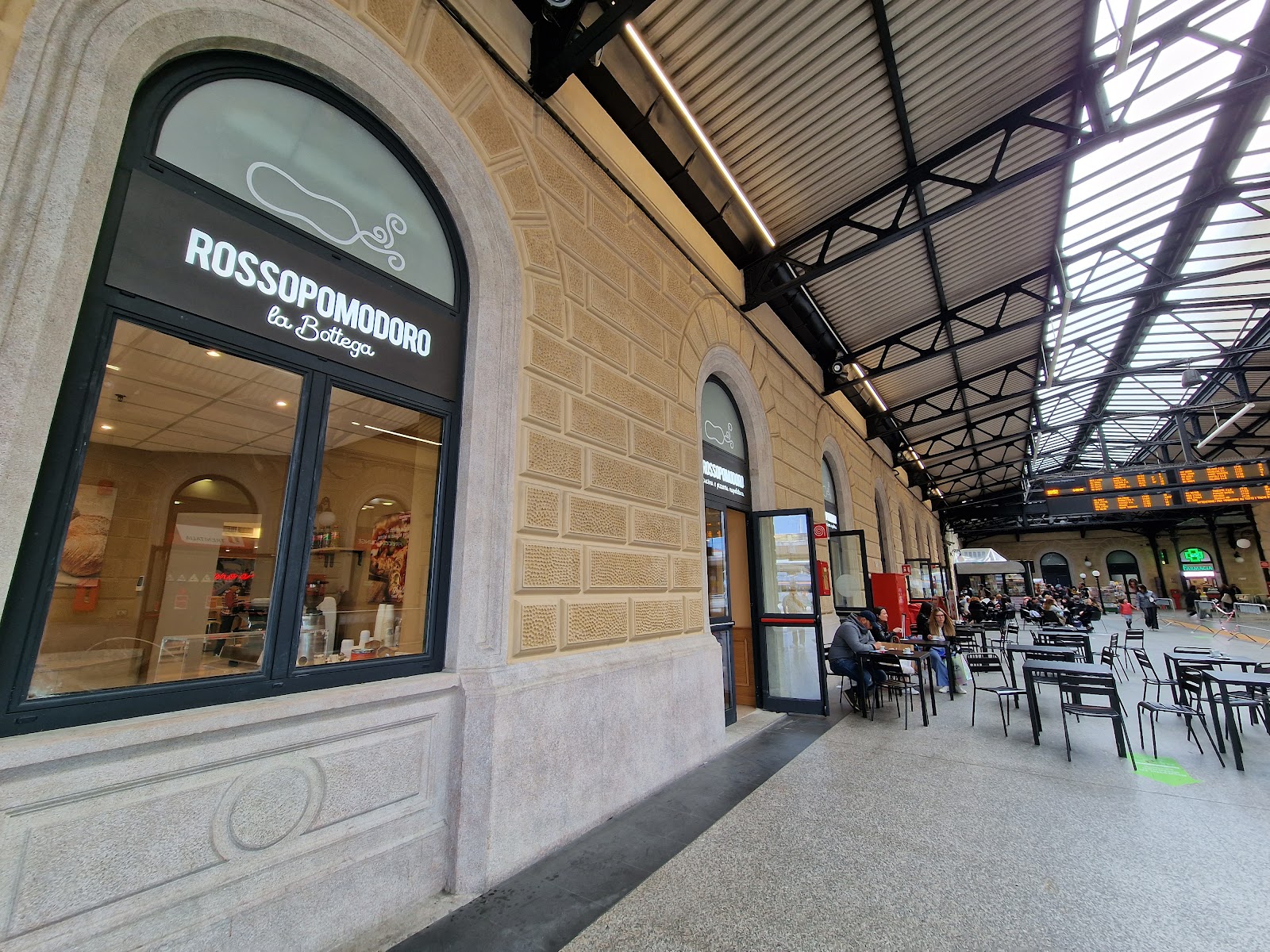 Foto di Rossopomodoro - Bologna Stazione Centrale