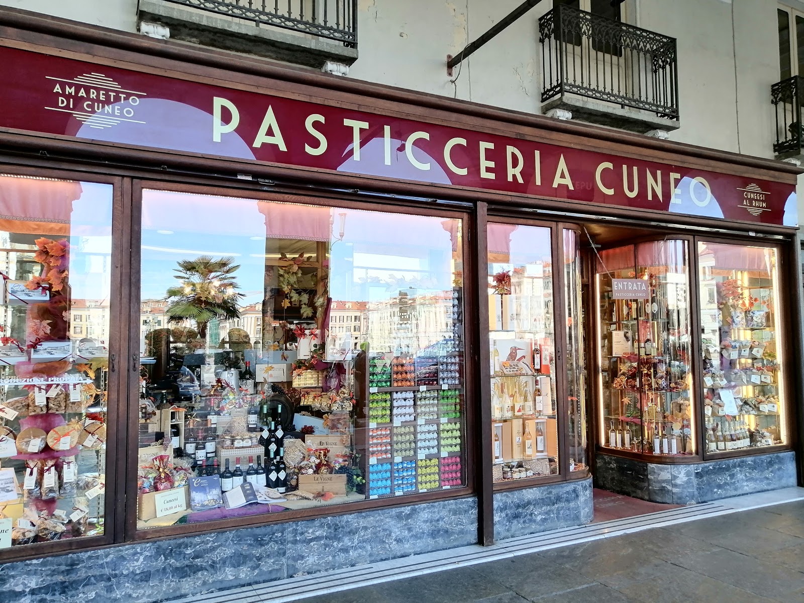 Foto di Pasticceria Cuneo - Semplice, Goloso, Senza Glutine